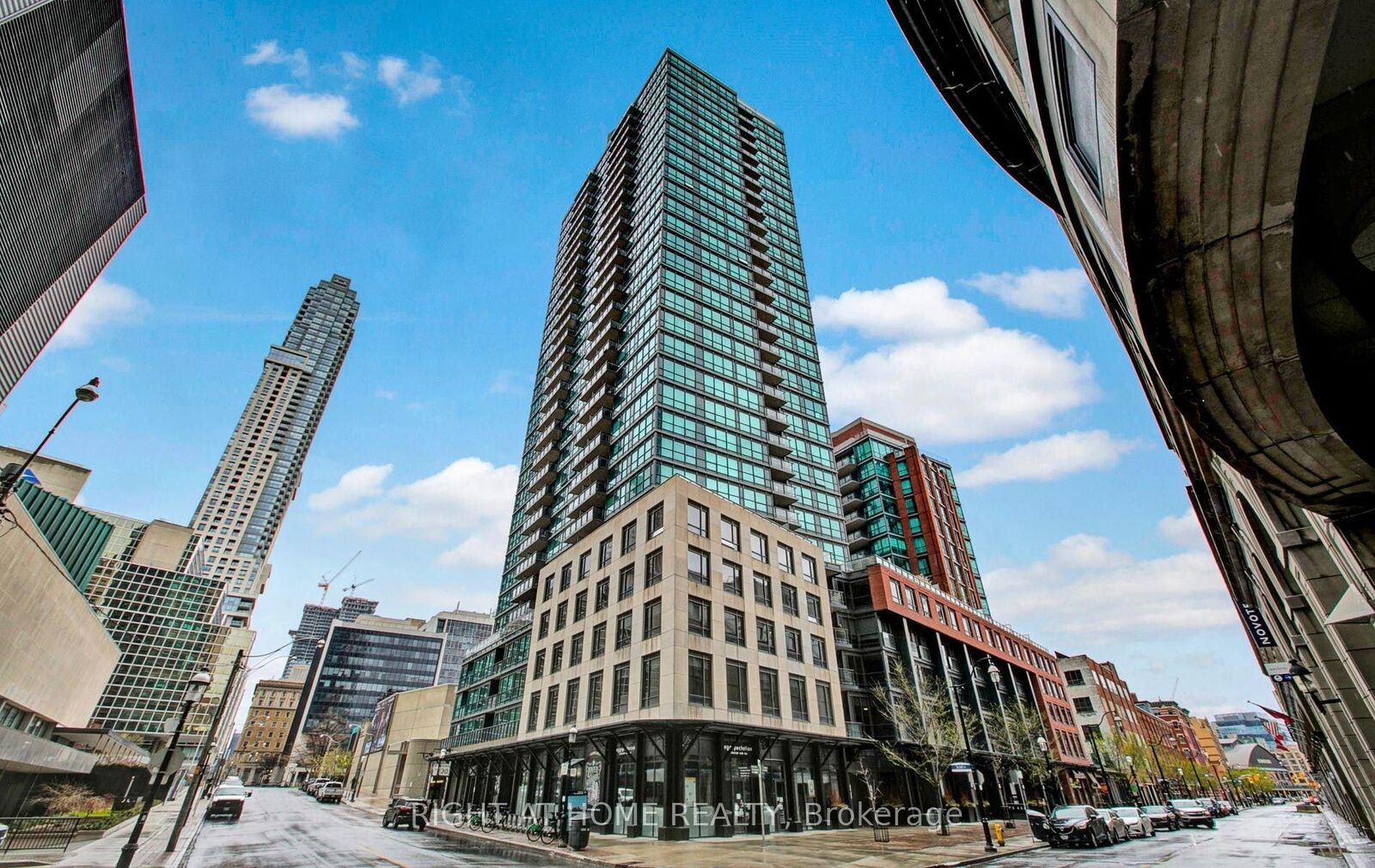 Property Photo:  1 Scott Street 1409  ON M5E 1A1 