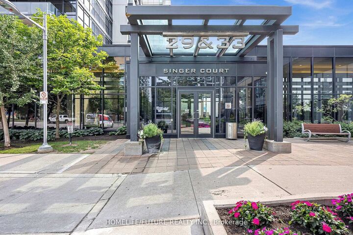 Property Photo:  33 Singer Court 2507  ON M2K 0B4 