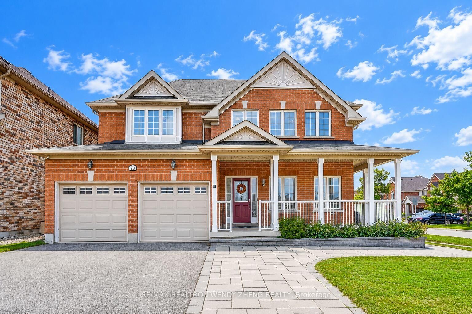 Property Photo:  20 Havenwood Trail  ON L4P 0C5 