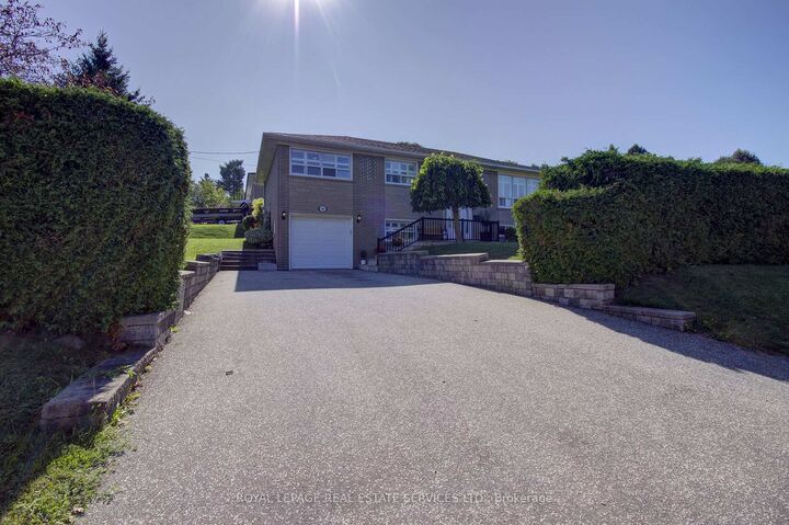 Property Photo: 146 Vista Drive ON L5M 2E6