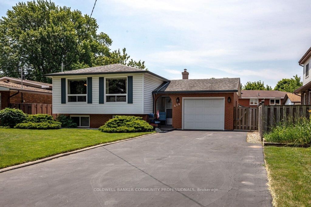 Property Photo:  409 Mohawk Road W  ON L9C 1W5 