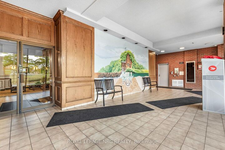 Property Photo:  7 Gale Crescent 302  ON L2R 7M8 
