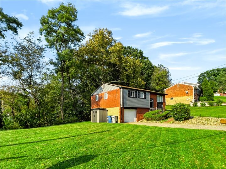 Property Photo:  601 Victory Rd  PA 15101 
