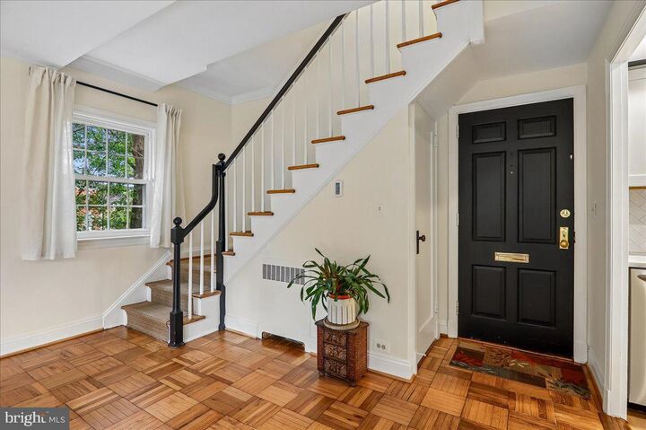 Property Photo: 3118 Wellington Road VA 22302