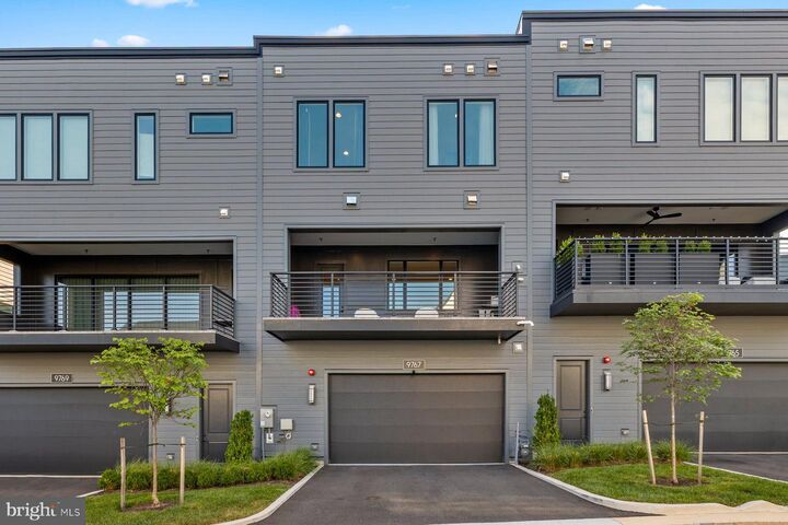 Property Photo: 9767 Azure Aly MD 20817