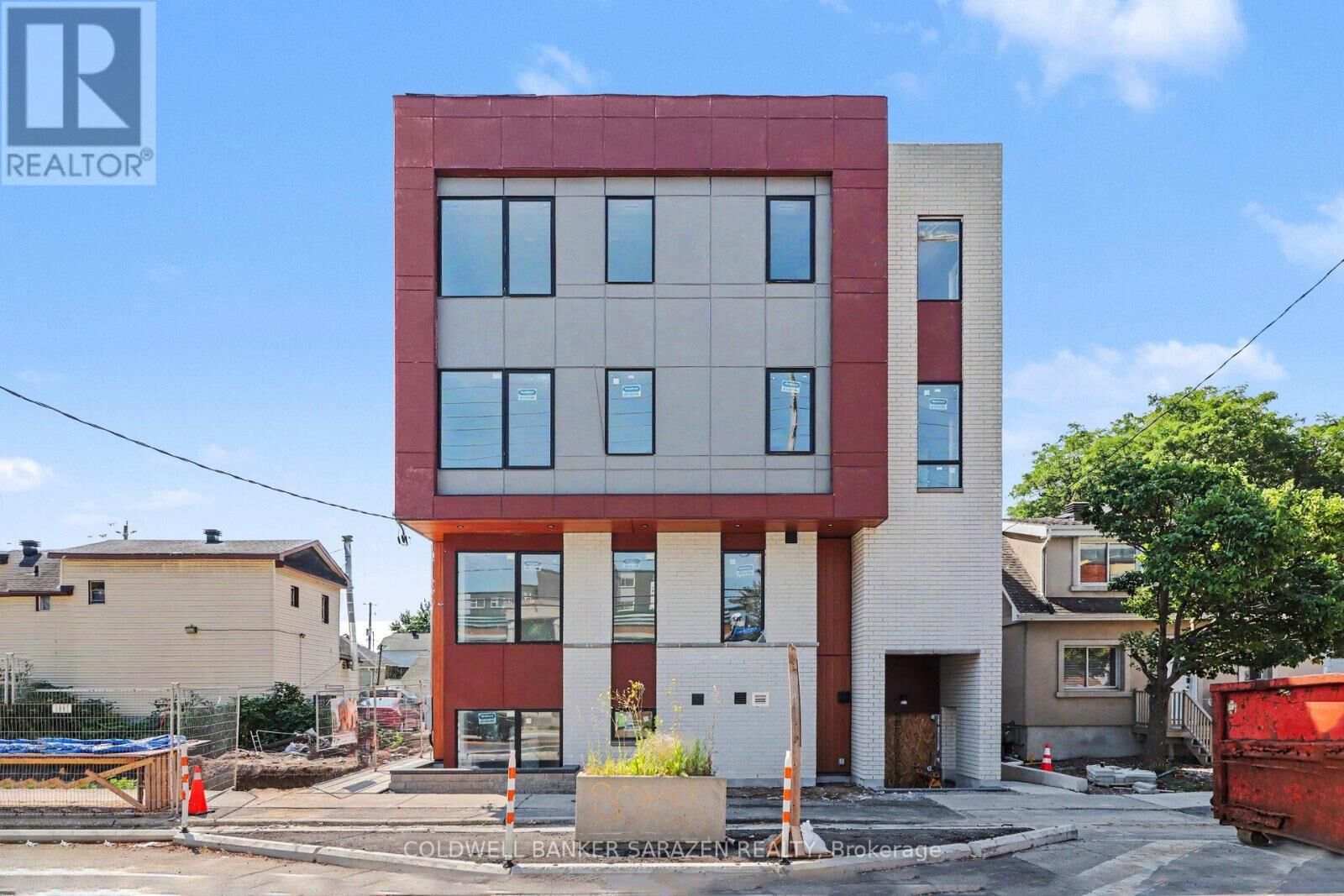 Property Photo: 42 McArthur Avenue 301 ON K1L 6R2