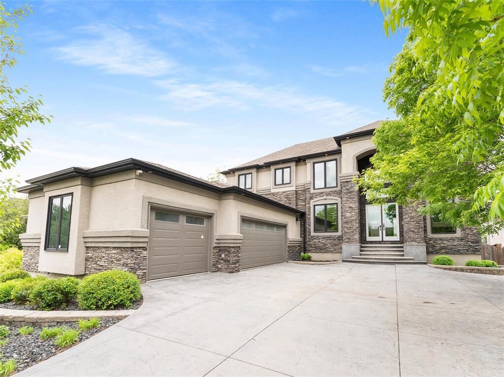 Property Photo:  87 Willmington Drive  MB R3X 2C2 