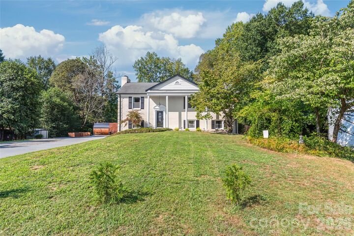 Property Photo:  610 Ridgeway Drive  NC 28012 