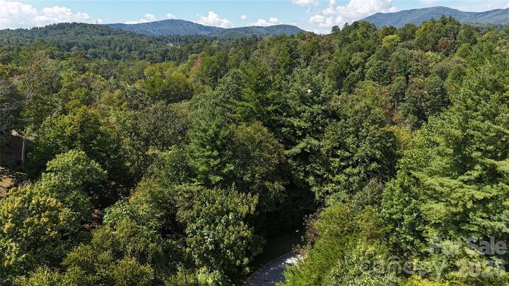 Property Photo:  27 Heritage Park Drive  NC 28730 