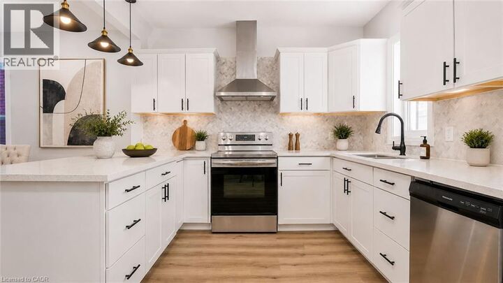 Property Photo:  53 Kinrade Avenue  ON L8L 6L5 