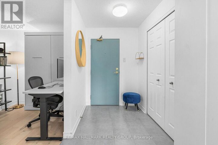 Property Photo:  429 Somerset Street West 511  ON K2P 2P5 