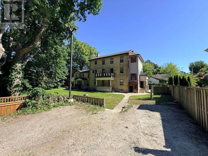 Property Photo: 1 Waverley Place 10 ON N6B 2C3