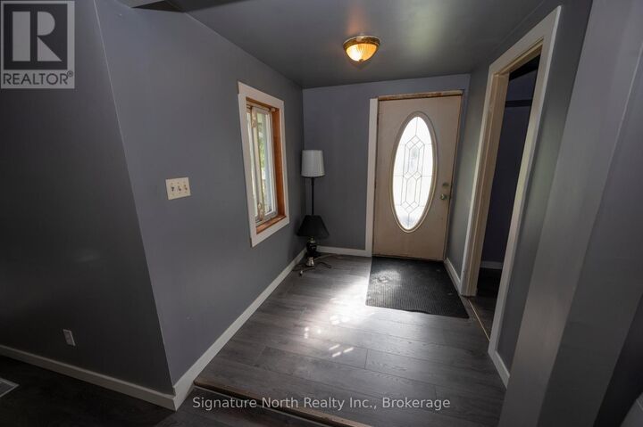 Property Photo: 324 Fassina Street ON P7B 5Y4