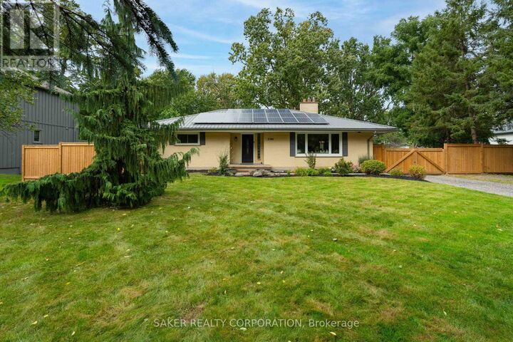 Property Photo:  2586 Dundas Street  ON N5V 3C7 