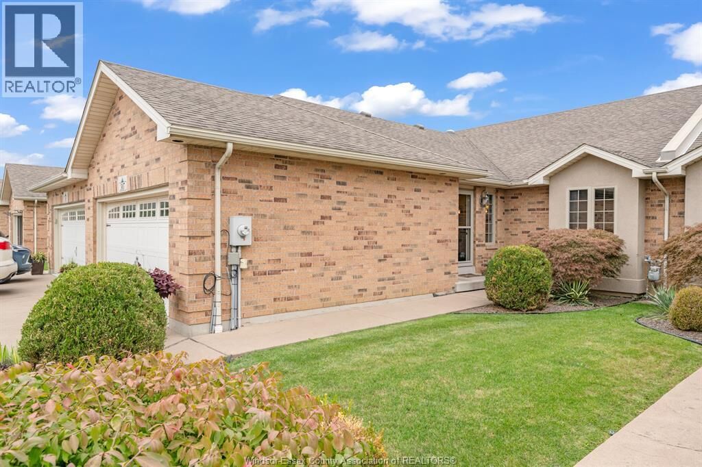 Property Photo:  307 Golfview Drive  ON N9V 0A1 