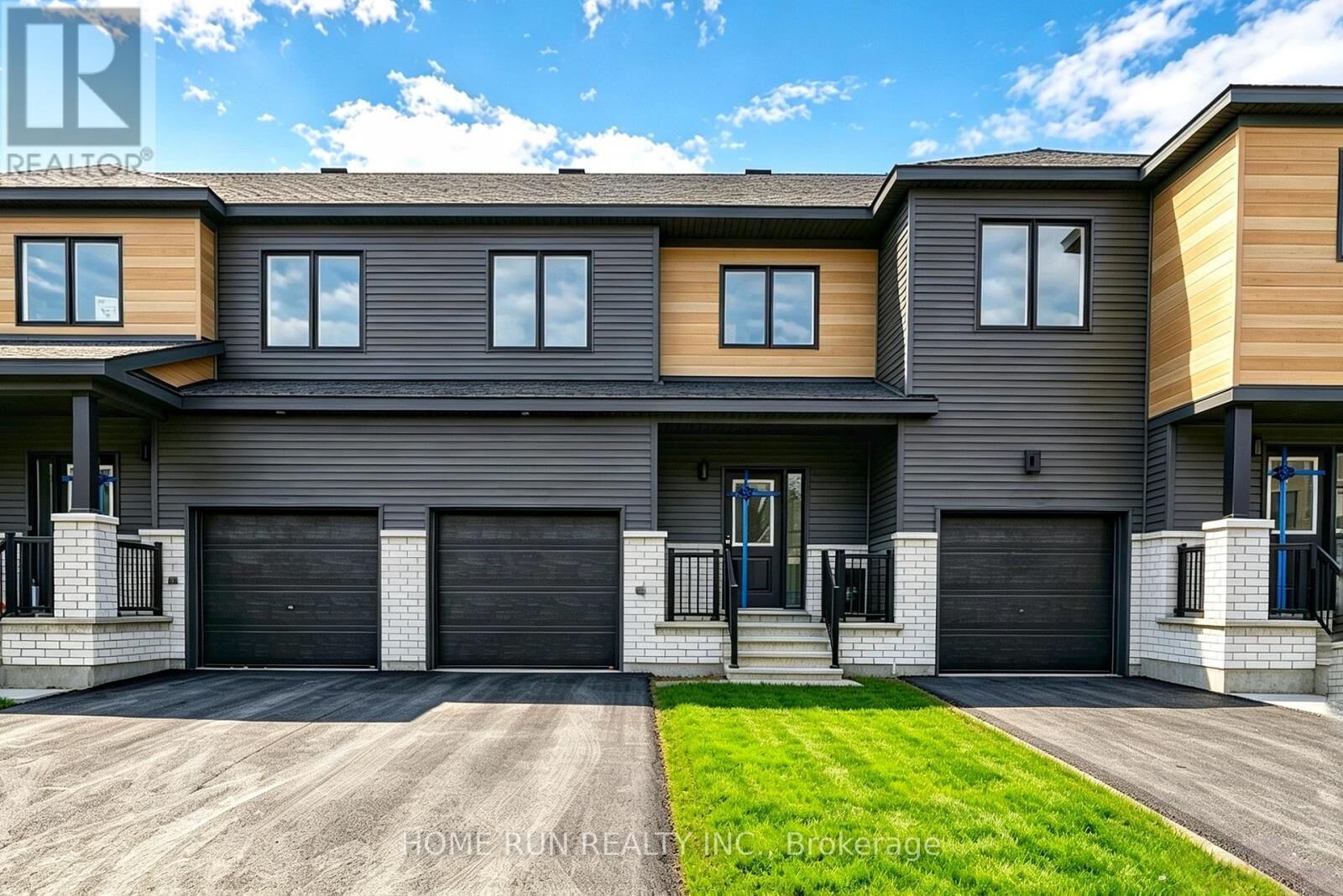 Property Photo:  258 Catnip Crescent  ON K2W 0P6 