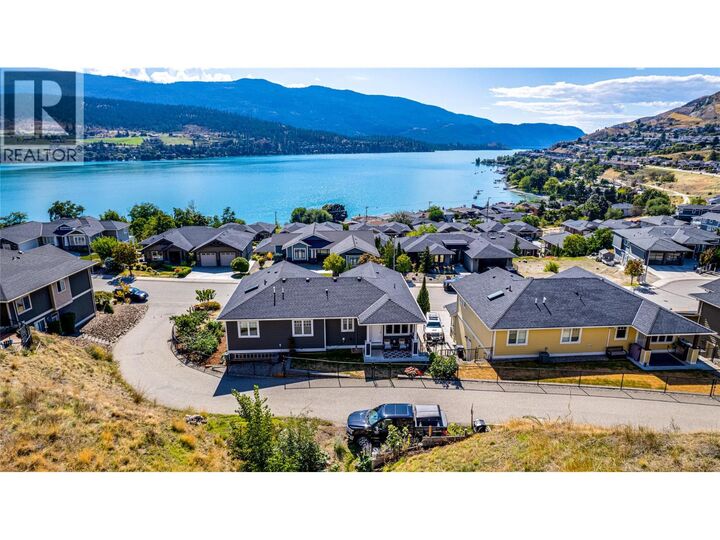 Property Photo:  7221 Edgewater Place  BC V1B 4C5 