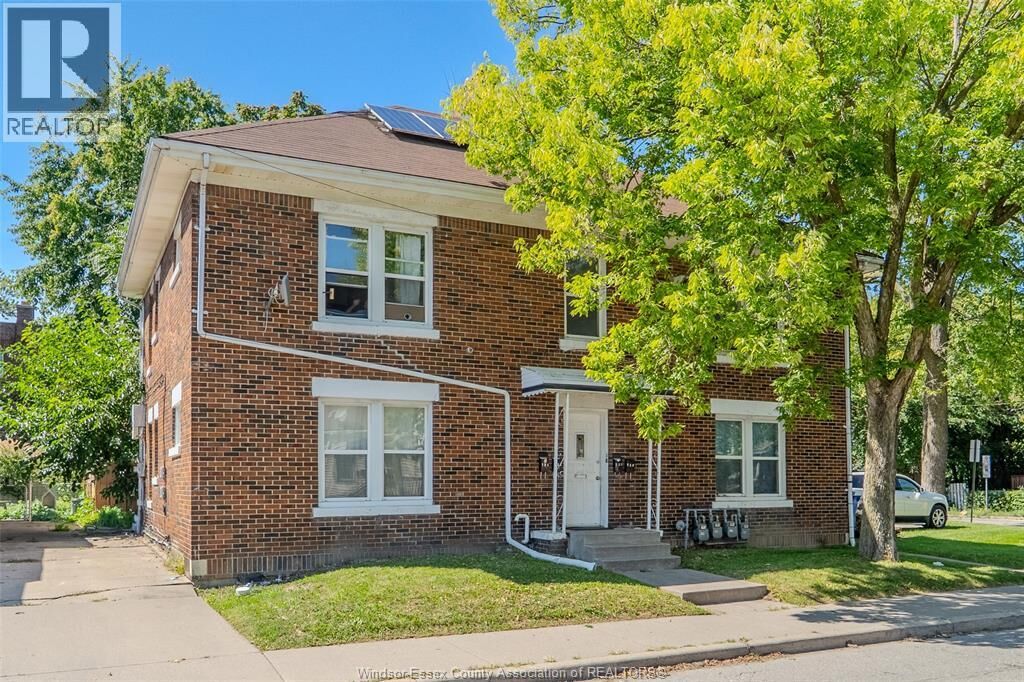 Property Photo:  723 Parent  ON N9A 2C6 