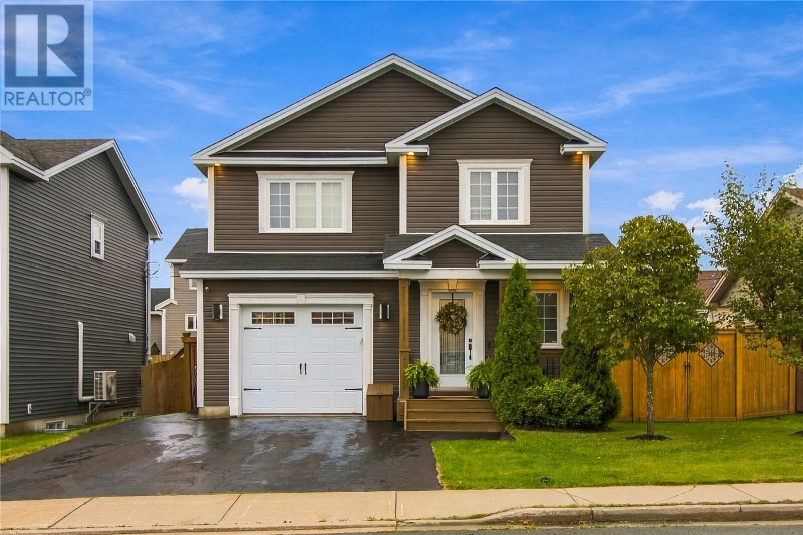 Property Photo:  11 Glen Abbey Street  NL A1H 0G3 
