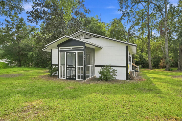 Property Photo:  405 Range Line Street  FL 32425 