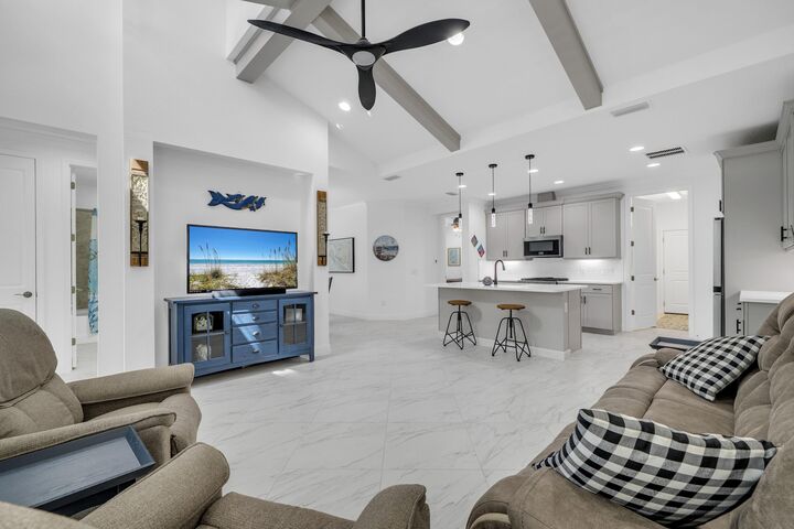 Property Photo: 9320 Cool Breeze Drive FL 32413