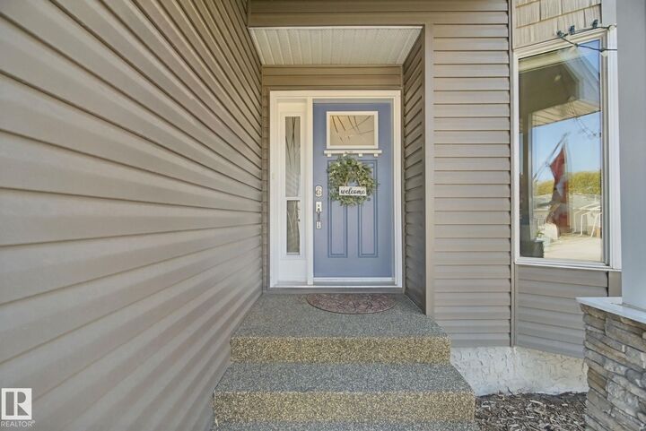 Property Photo:  2 Stoneshire Close  AB T7X 3E1 
