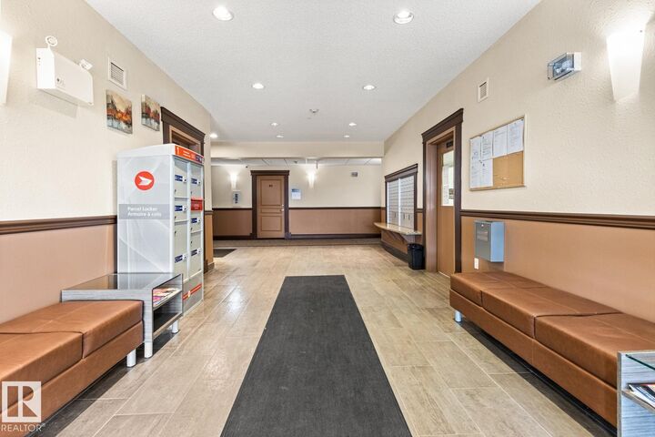 Property Photo:  4 Augustine Crescent 2412  AB T8H 0X8 
