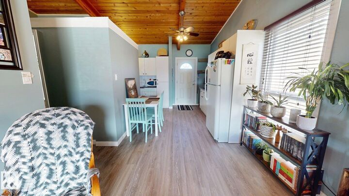 Property Photo:  14622 118 Street NW  AB T5X 2J4 