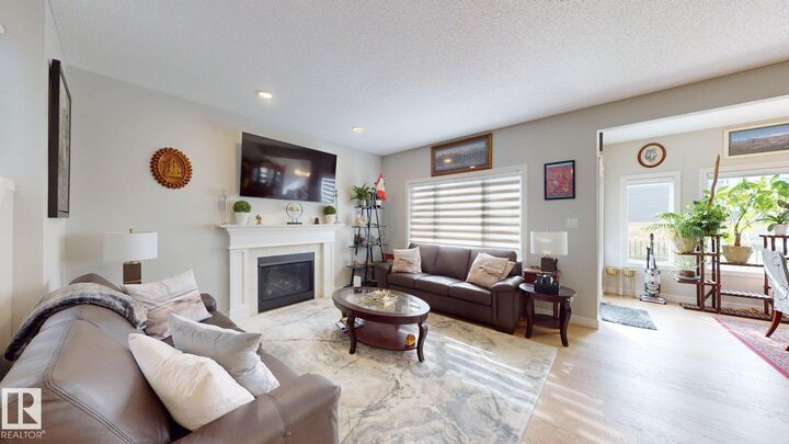 Property Photo:  22407 99 Avenue NW  AB T5T 7C2 