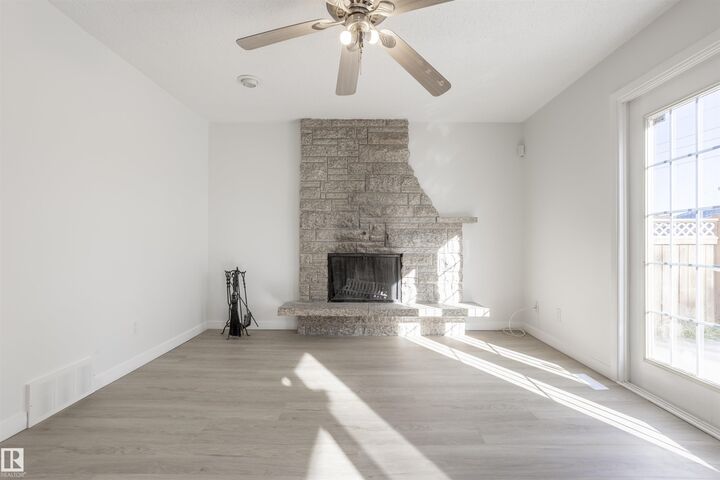 Property Photo:  17927 80 Avenue NW  AB T5T 0S6 