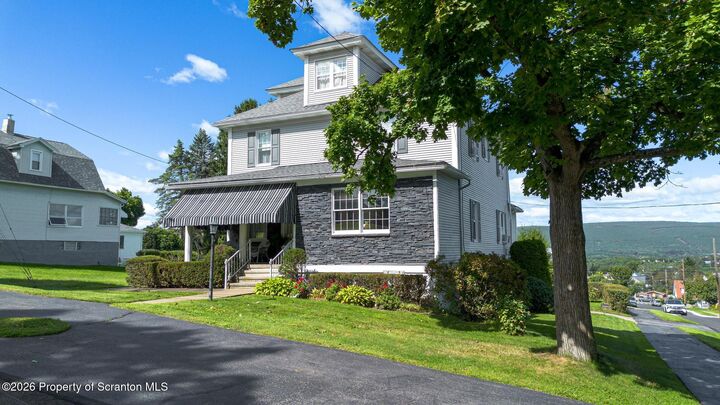 Property Photo:  2302 S Webster Avenue  PA 18505 