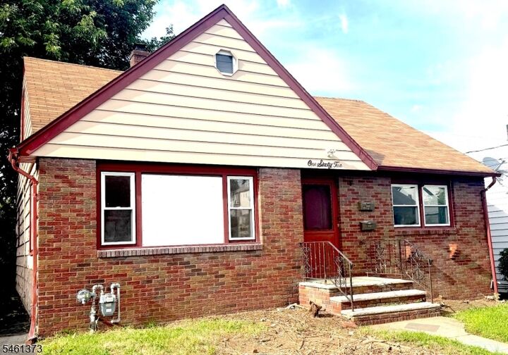 Property Photo:  162 Sheridan Ave  NJ 07011 
