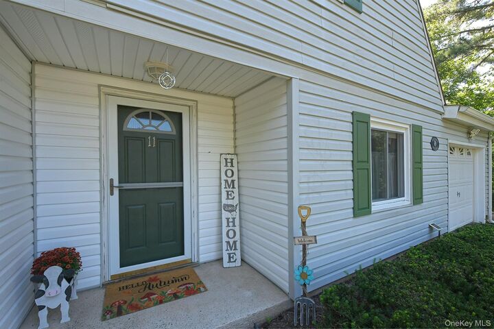 Property Photo:  11 Crooked Pine Drive  NY 11763 