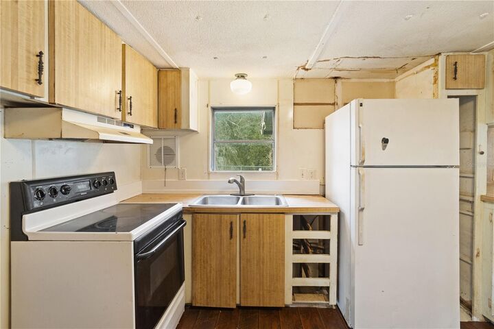 Property Photo:  108 Cheryl Elaine Drive  FL 32110 