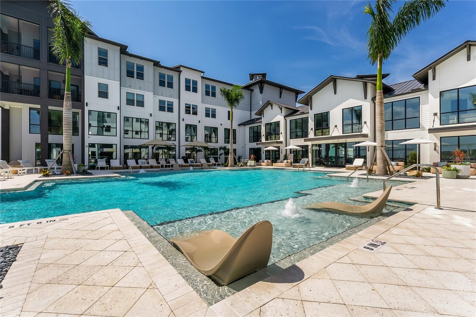 Property Photo: 1420 Lakefront Drive 7410 FL 34240