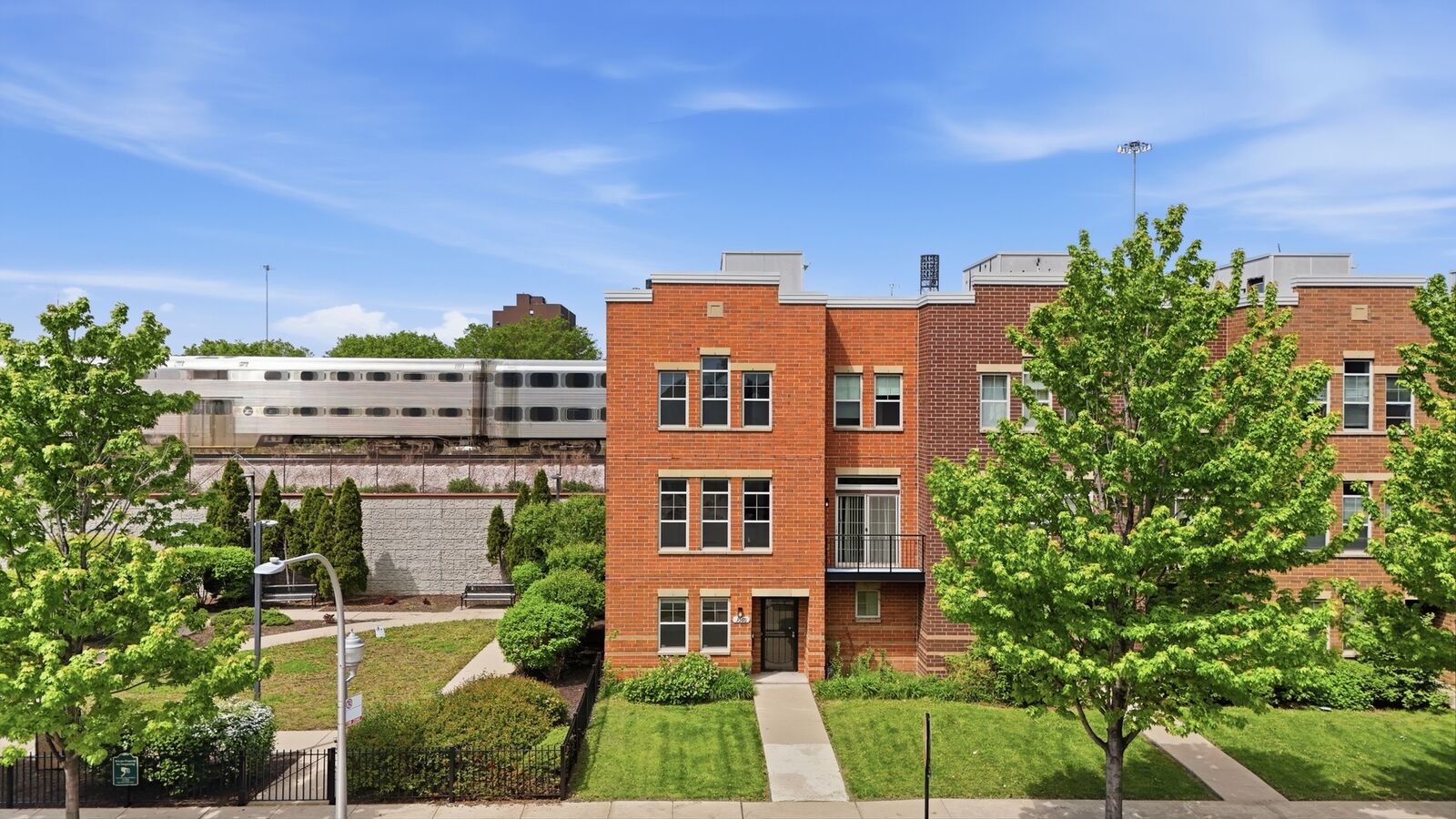 Property Photo: 3560 S Federal Street IL 60609