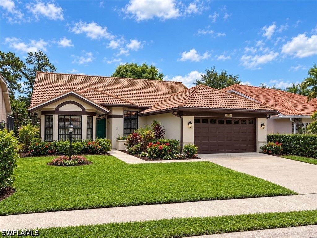 Property Photo:  268 Countryside Drive W  FL 34104 