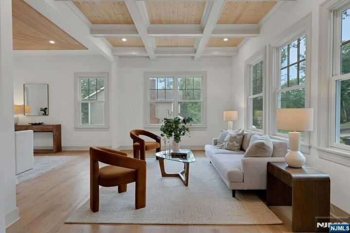 Property Photo:  38 Brookside Terrace  NJ 07006 
