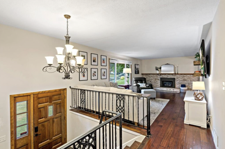 Property Photo:  12708 Parkwood Drive  MN 55337 
