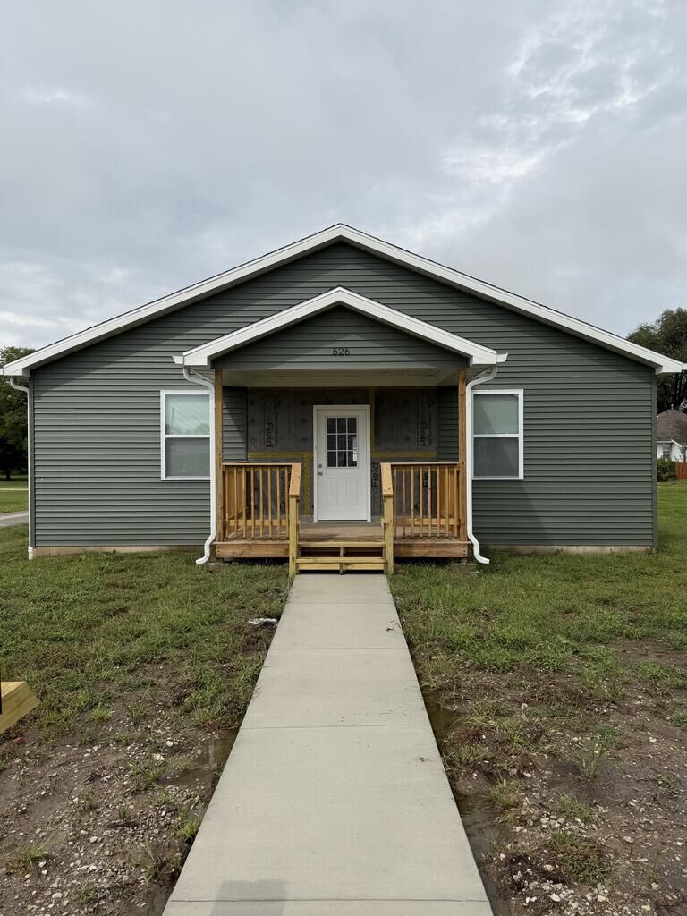Property Photo: 526 W Mary Street MO 63501