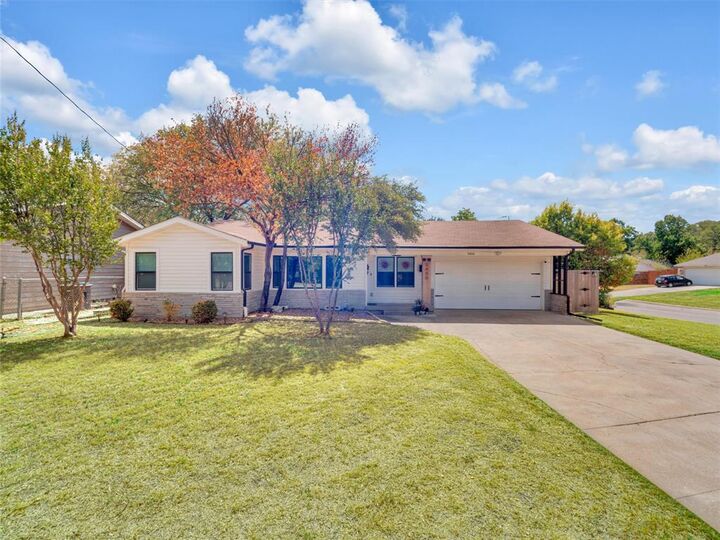 Photo de la propriété: 5400 Meadowbrook Drive TX 76112