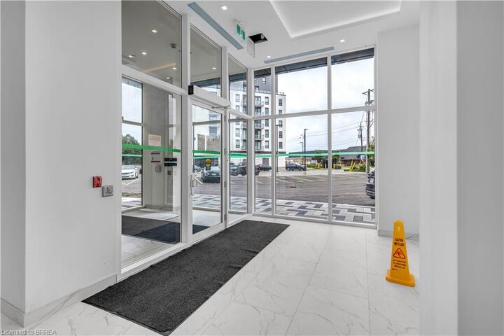 Property Photo:  33 Erie Avenue 801  ON N3S 0K7 