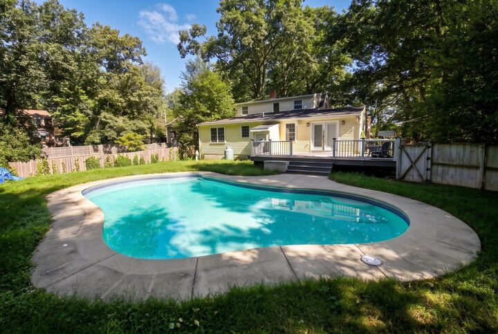 Property Photo:  19 Fieldcrest Ter  MA 01864 