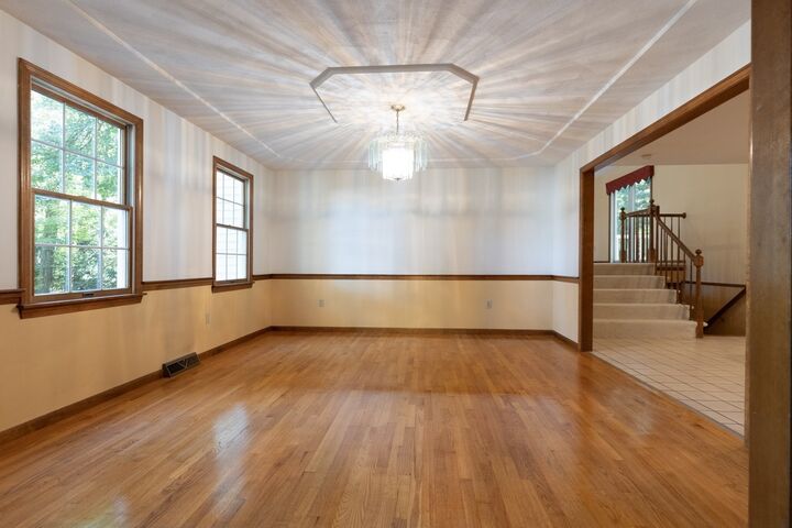 Property Photo: 4 Mead Circle MA 02420