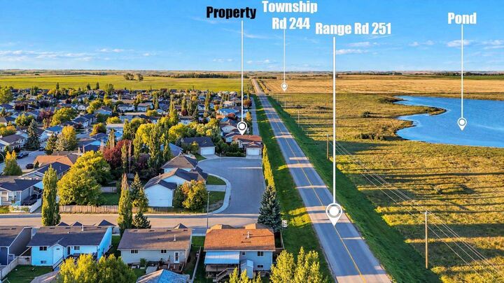Property Photo: 106 Strathaven Bay AB T1P 1M2