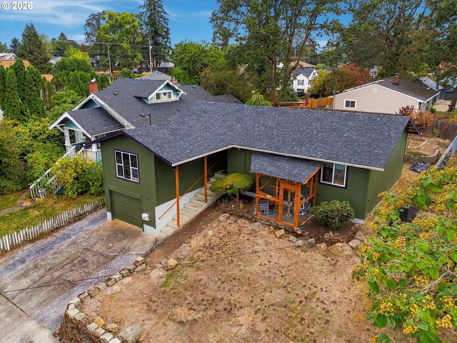 Property Photo: 274 N 4th St OR 97051