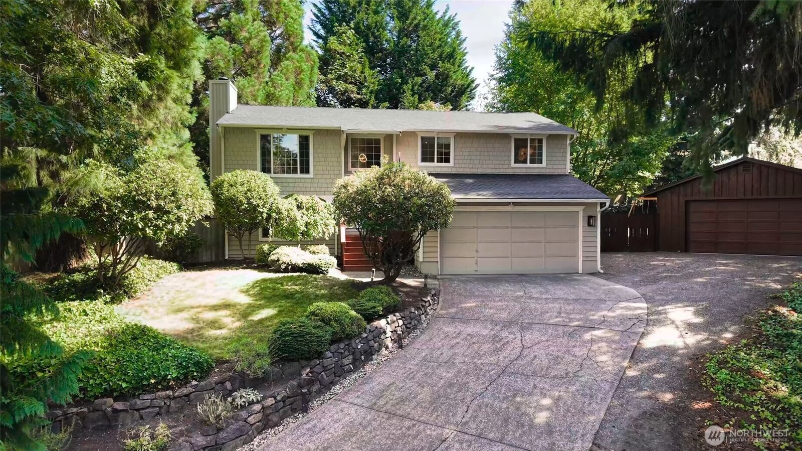 Property Photo: 2213 Virginia Court WA 98354