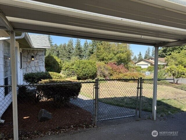 Property Photo: 16106 14th Avenue E WA 98445