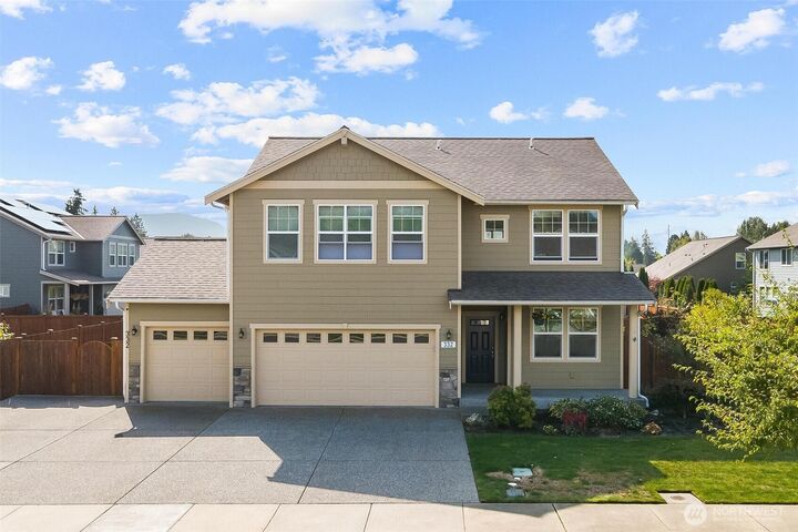 Property Photo: 332 Cambridge Loop WA 98284