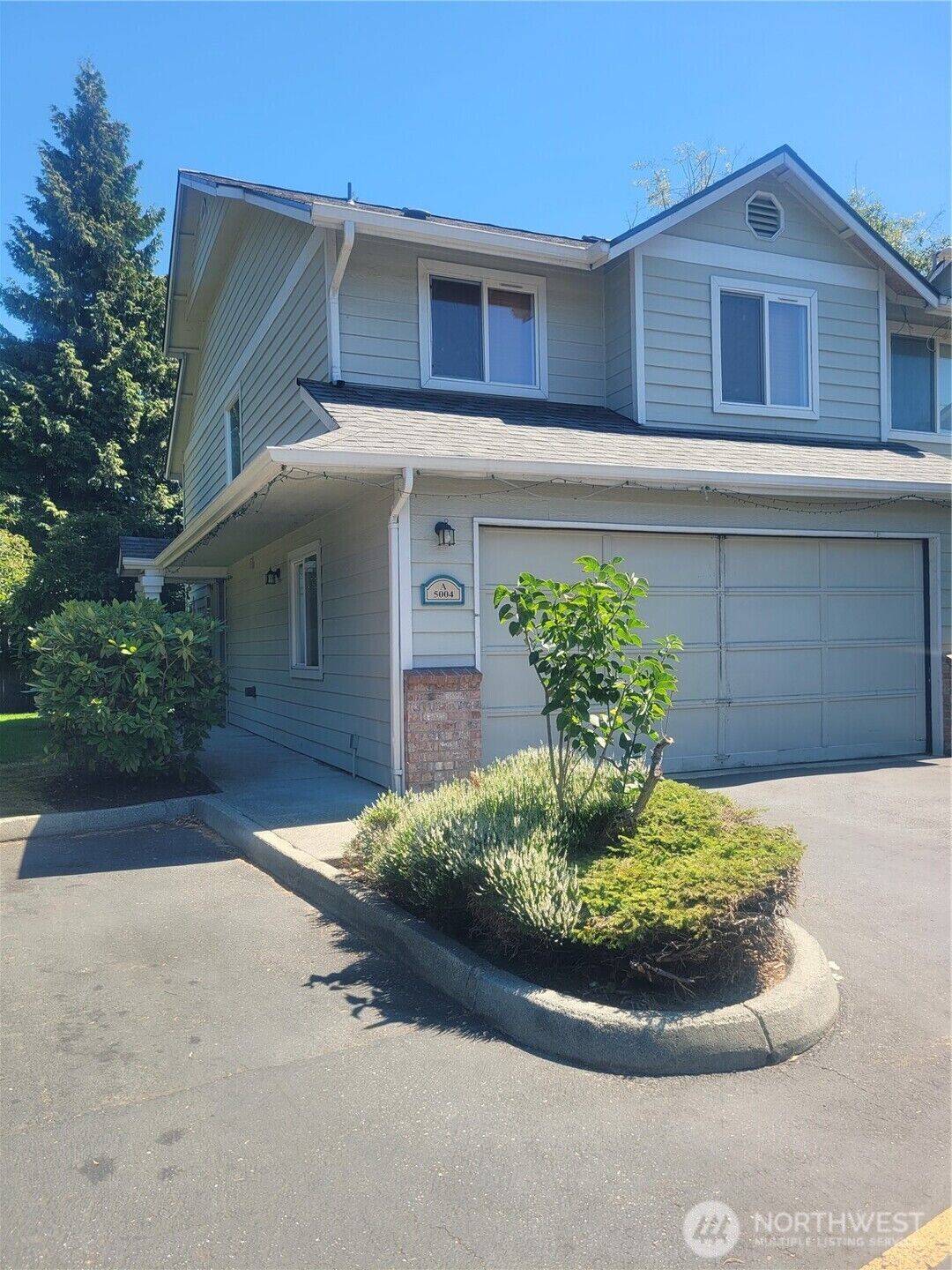 Property Photo:  5004  168 Street SW A  WA 98037 